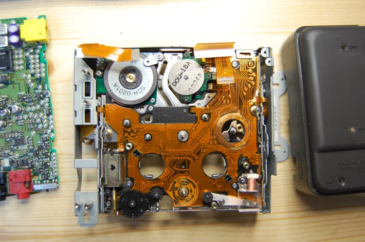 We offer a repair service for Sony TCD-D3 DAT Walkman