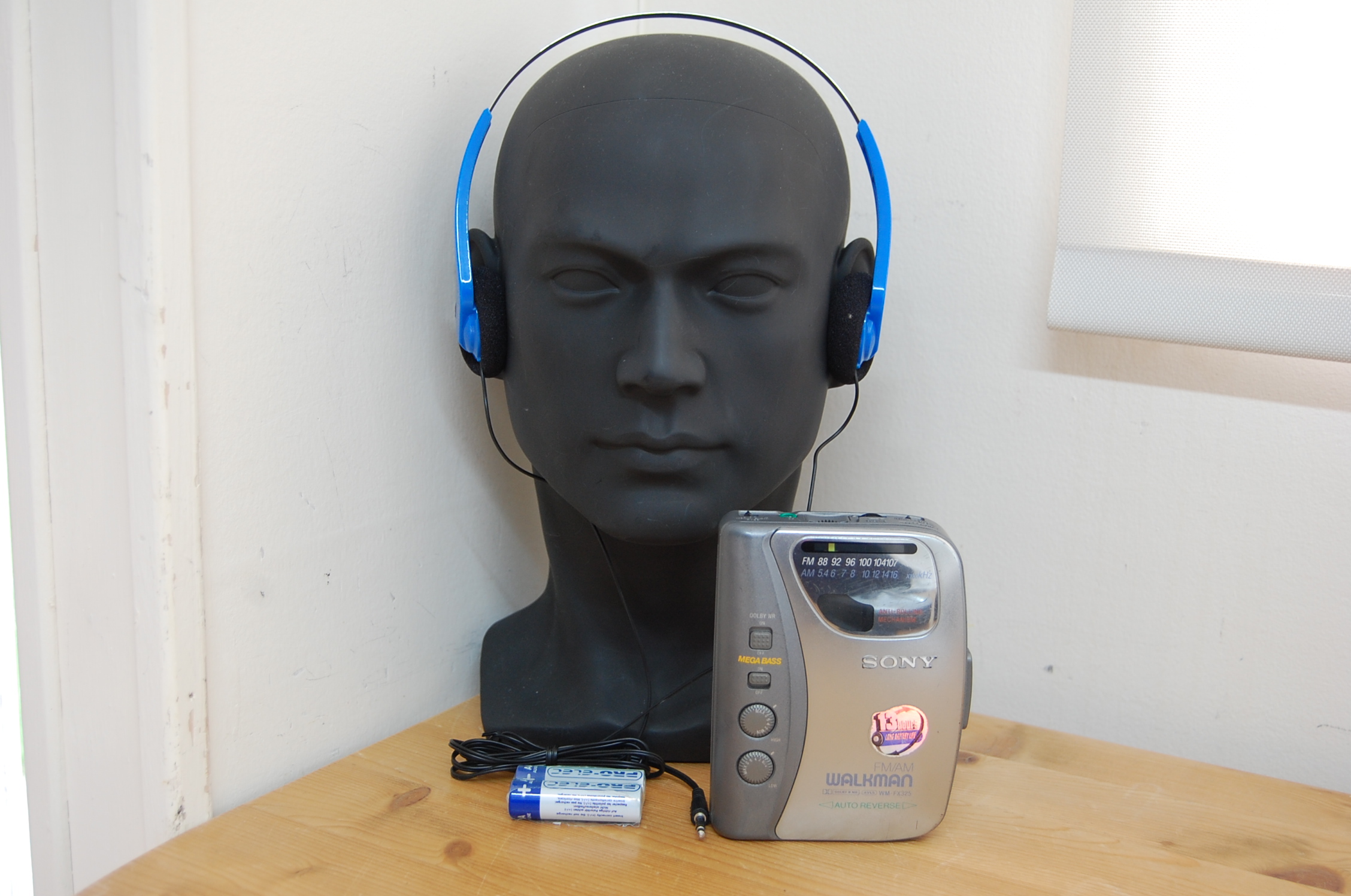 REFURBISHED Sony WM-EX325 Stereo Cassette Player Walkman Retro New Belt Vintage