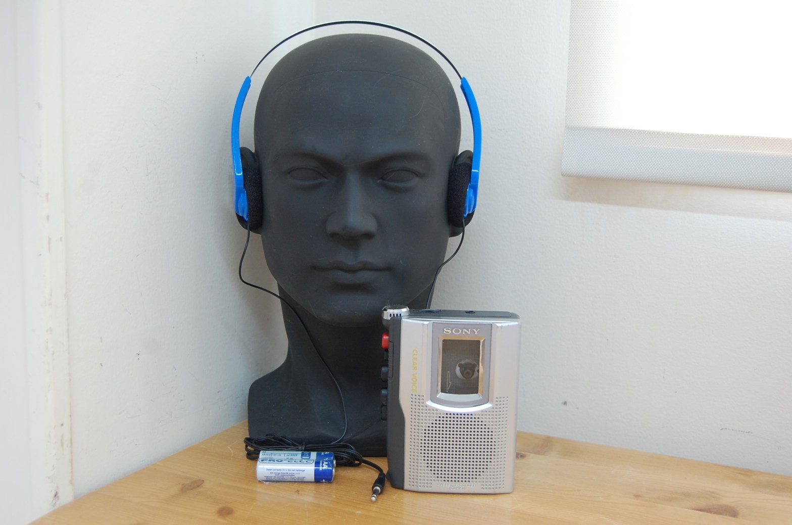 REFURBISHED Sony Cassette-Corder TCM-150 Dictaphone Portable Cassette Recorder